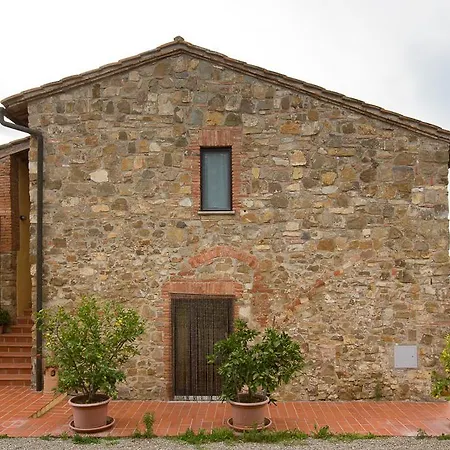 Podere Il Tigliolo Country house